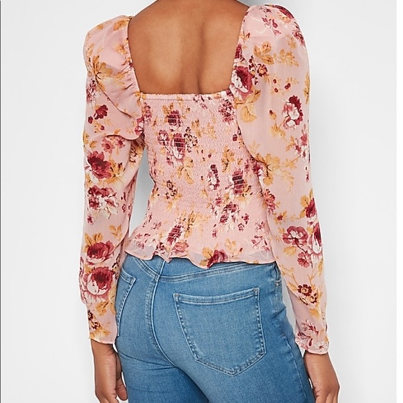 New Floral Square Neck Smocked Body Top - Picture 6 of 6